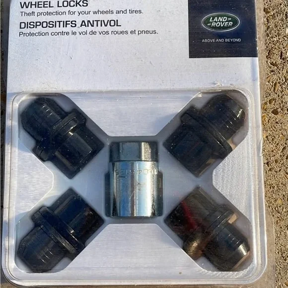 Wheel Locks - Black and Silver - Picture 1 of 3